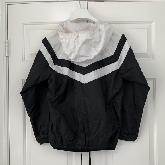 Forever 21 White & Black Windbreaker Jacket sizeS - Picture 4 of 10